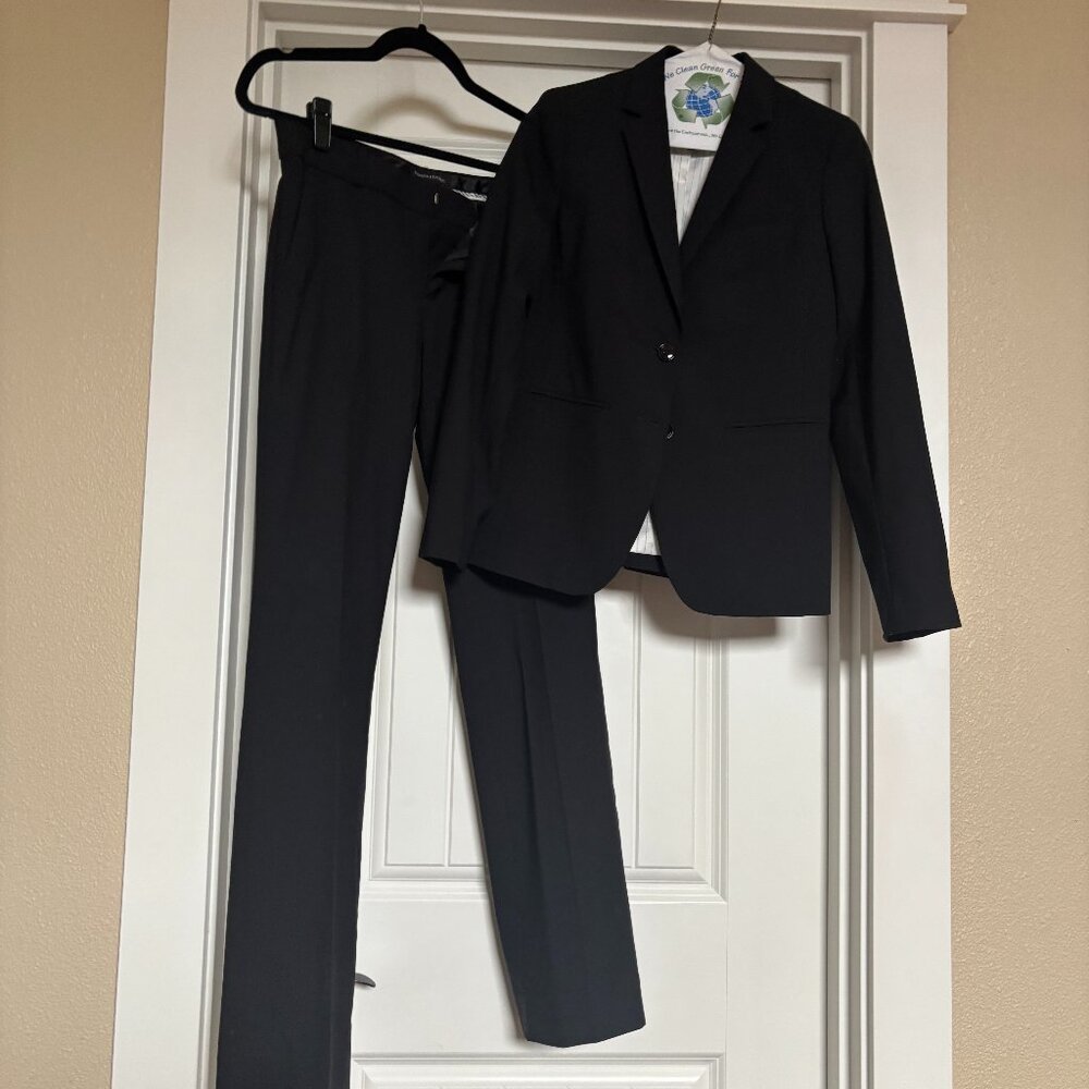 BANANA REPUBLIC black suit: JACKET (0P) and 2x PANTS (00P and 0P) Dry Cleaned - Picture 2 of 15